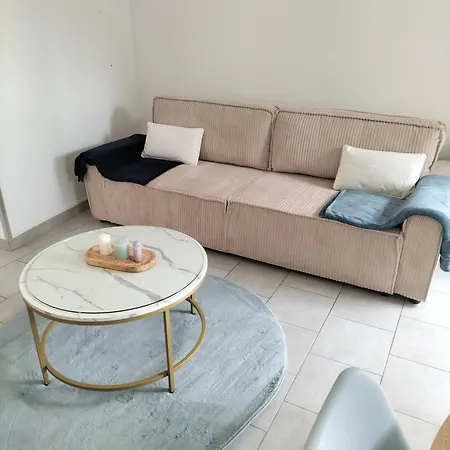 Avec Cour Privee アパートホテル カーン